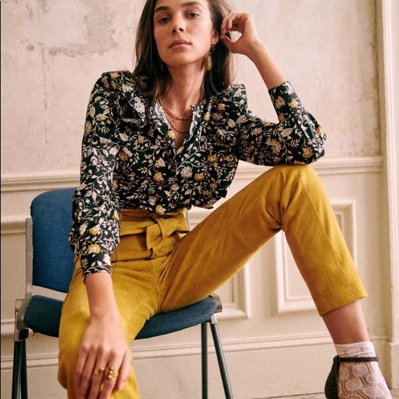 Sezane Tops - MINT Sezane BLOUSE ROBY size small 34 floral